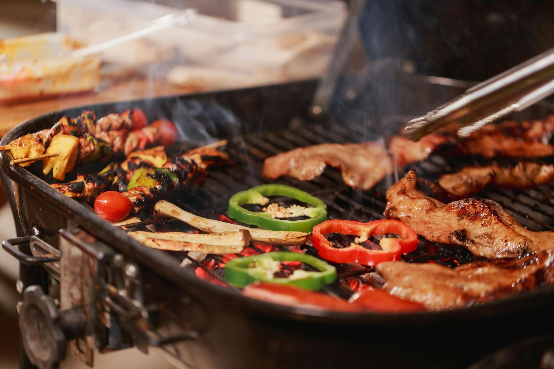 8 Must-Have Items for Your Camping BBQ